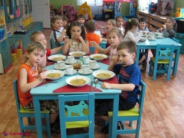 RAPORT // DEFICIT de carne, ouă și lactate în alimentația copiilor din școlile și grădinițele din R. Moldova. Specialiștii atenționează asupra creșterii numărului de cazuri de boli ale sistemului digestiv la copii