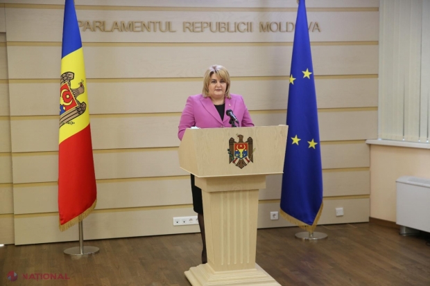 VIDEO // „Pentru Moldova” se OPUNE reducerii, până la 100 de euro, a limitei neimpozabile pentru cumpărăturile online făcute peste hotare. Graur: „Nu acceptăm acoperirea găurilor bugetare prin a scoate venituri suplimentare din buzunarul cetățenilor”