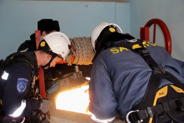 O femeie din Sângerei a căzut într-o fântână adâncă de 15 metri: Starea în care a fost scoasă la suprafață