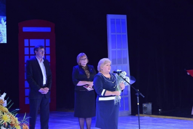 FOTO // Profesorii municipiului au fost FELICITAȚI de ziua lor profesională în cadrul unui eveniment FASTUOS