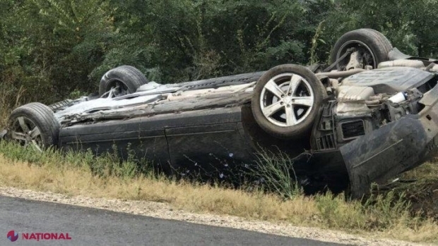 EXPERȚI // Cât ar costa „Mercedes”-ul și „VW Touareg”-ul boțite în accidentul rutier cu implicarea președintelui Dodon