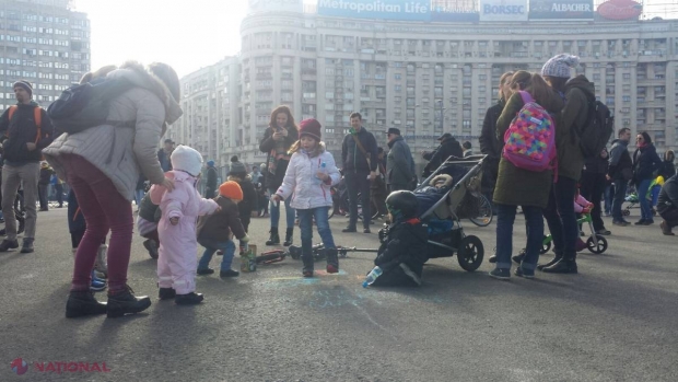 A șasea zi de proteste în București: Guvernul intră în ședință pentru a abroga ordonanța care a scos sute de mii de oameni în stradă