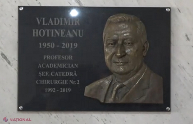 VIDEO // Memoria chirurgului Vladimir Hotineanu, înveșnicită la Spitalul Clinic Republican în ziua în care ar fi împlinit 70 de ani