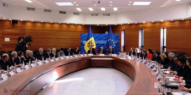 Șase AMBASADORI ai R. Moldova, inclusiv din România, Austria și Bulgaria, RECHEMAȚI din funcții, la o zi după ce Dodon le-a arătat din deget la MAEIE