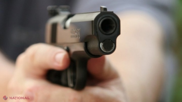 Un bărbat a fost ÎMPUȘCAT în plină stradă la Ștefan Vodă. Poliția a reținut suspectul