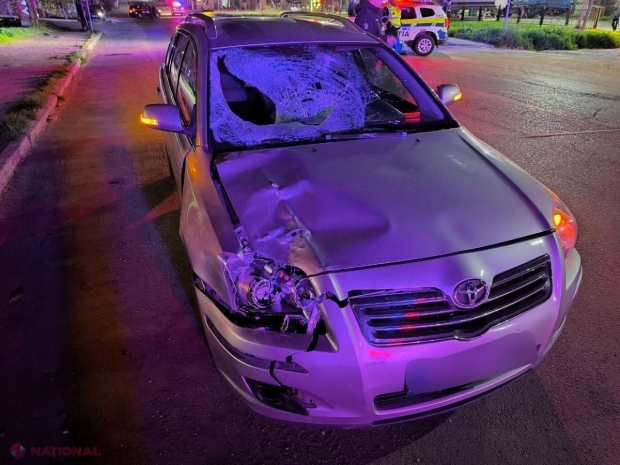 Comrat: Un bărbat s-ar fi aruncat în mod intenționat în fața unei mașini și a murit