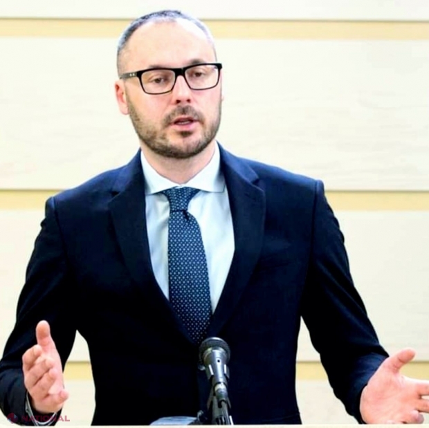 Un fruntaș al PAS explică de ce învestirea unui GUVERN nu reprezintă o SOLUȚIE. „În istoria recentă s-au făcut concesii cu hoții și am avut o degradare continuă. Niciun pas înapoi. Referendum sau anticipate”