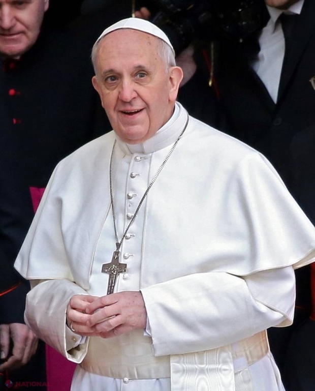 DEZVĂLUIRI // „Papa a părăsit noaptea Vaticanul”