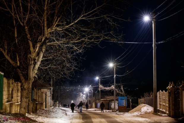 FOTO // La inițiativa deputatului Gheorghe Brașovschi, Partidul „ȘOR” a inaugurat iluminatul stradal la Mândreștii Noi