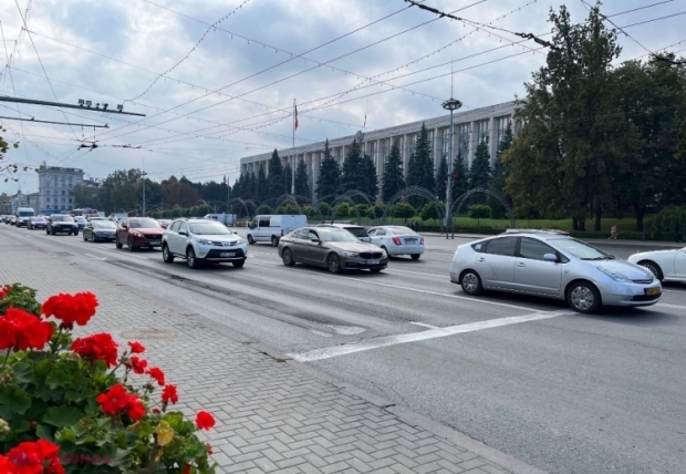 Trafic RESTRICȚIONAT în centrul capitalei în acest weekend. Piața Marii Adunări Naționale și câteva străzi adiacente vor fi ÎNCHISE. Cum vor circula autobuzele și troleibuzele