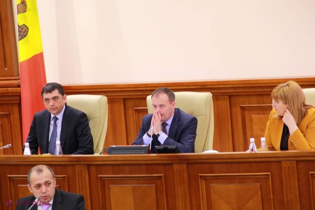 Candu a decis să RETRAGĂ din Parlament proiectele privind liberalizarea capitalului şi amnistia fiscală. Ce a stat la baza DECIZIEI