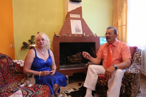 Atena s-a mutat la Roșu