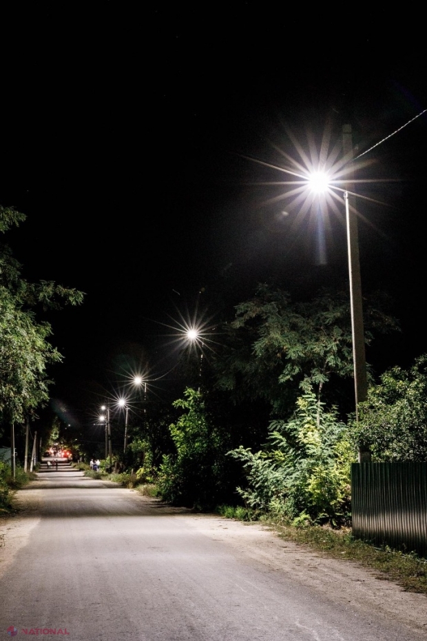 FOTO // Echipa Partidului „ȘOR” a aprins LUMINA și pe străzile satului Alexandrovca, raionul Florești