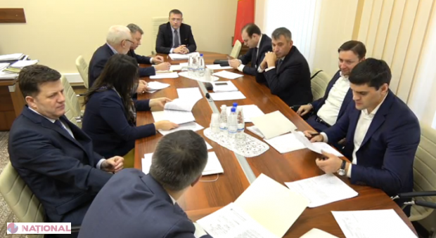 O comisie parlamentară este de acord cu Guvernul în privința SIS și SPPS. Socialiștii: „Se face totul ca să-i ia pârghiile președintelui”