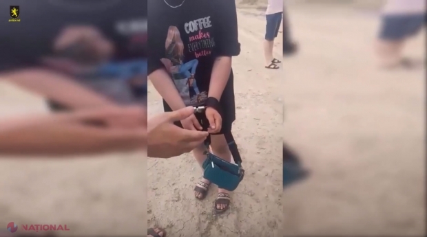VIDEO // O tânără ademenea potențiali clienți într-un apartament din Chișinău pentru a le oferi servicii sexuale, după care peste amanți tăbăra concubinul ei: Acesta amenința cu un CUȚIT clienții și le fura tot ce aveau asupra lor