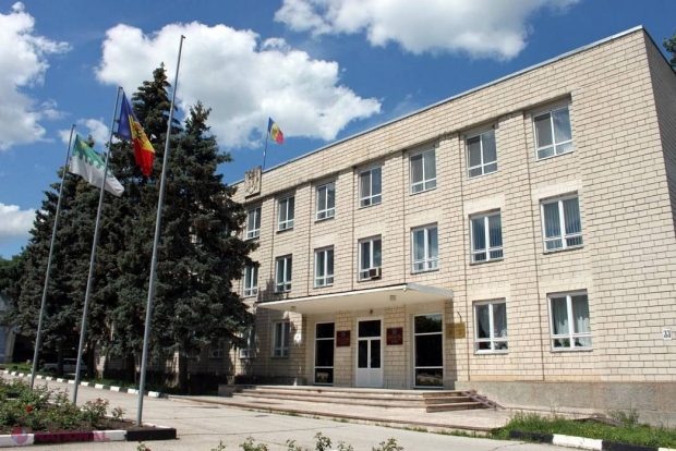 PCRM a rămas fără 12 mandate de consilieri și BLOCHEAZĂ numirea altor persoane
