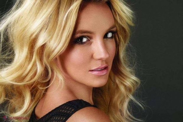 FOTO // Britney Spears, schimbare radicală de look. Uite cum arată brunetă!