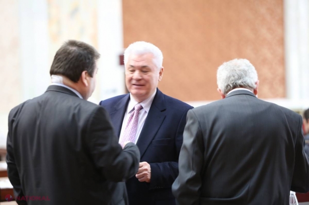 Voronin e gata să DEZVĂLUIE numele celor care „făceau coadă” să voteze pentru Greceanîi președinte