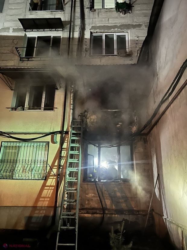 Incendiul într-un bloc de locuit din Chișinău: 30 de locatari, evacuați de urgență
