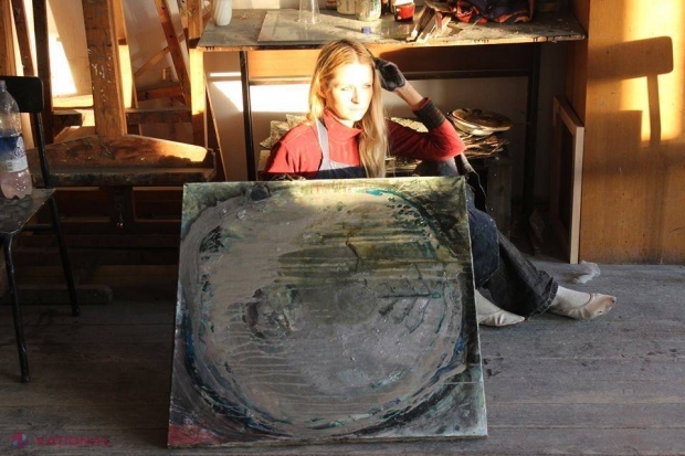 Artista care cântă și pictează va INAGURA o expoziție în Chișinău