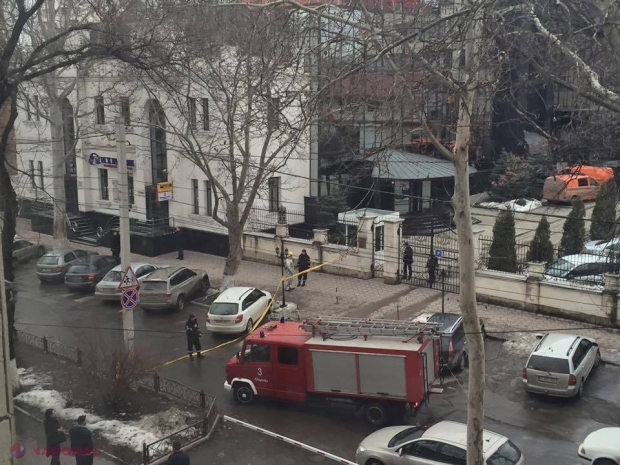 Alertă cu BOMBĂ la două bănci din capitală