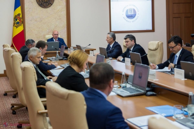 CONCURS // Zeci de persoane vor să conducă noile ministere, printre care foști viceminiștri și miniștri: Cei mai mulți candidați sunt la Apărare și Agricultură