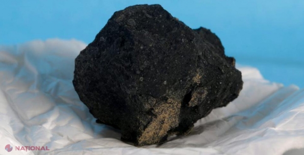 Un obiect CIUDAT a fost găsit pe un câmp, iar în interiorul său a fost descoperit ceva INCREDIBIL