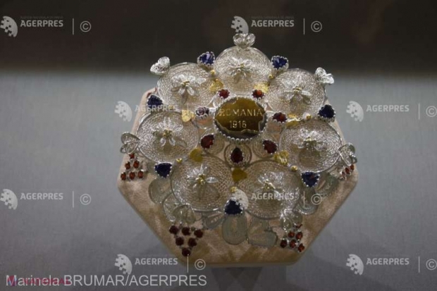 Bijuterie din AUR pur care reprezintă harta României Mari: Costă mii de euro