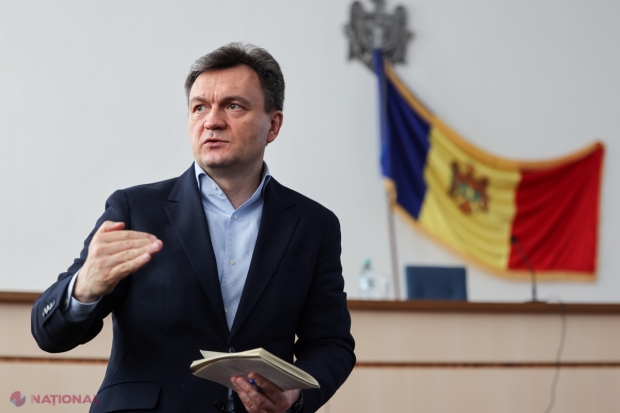 FOTO // Dorin Recean, premierul care își NOTEAZĂ personal problemele enunțate de primarii din R. Moldova. Ce-și doresc aleșii locali din Briceni și sfaturile formulate de prim-ministru