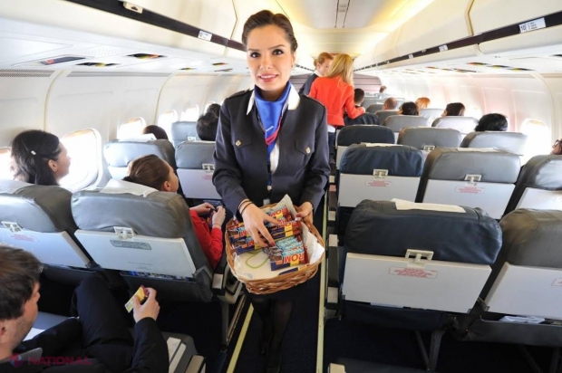 O fostă stewardesă rupe tăcerea: Motivul pentru care TREBUIE să alegeţi mereu aceste locuri într-un avion