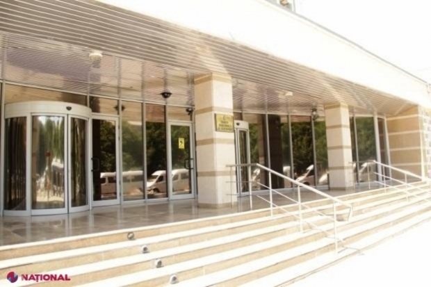 DOC // SCANDALUL salariilor „indecente” de la BNM: Buget de aproape trei ori mai mare în 2017 și zeci de MILIOANE în plus pentru retribuțiile angajaților