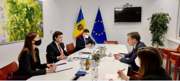 Reducerea prețurilor de roaming cu UE, facilitarea accesului pe piața europeană a transporturilor sau aderarea la spațiul unic de plăți în euro, subiectele discutate de vicepremierul Nicu Popescu la Bruxelles 