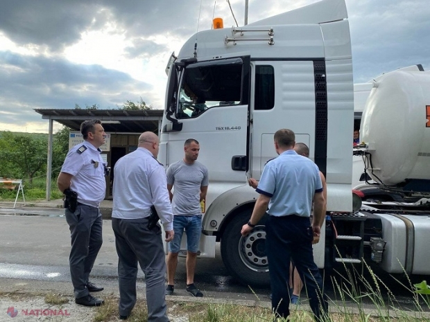 Brokerii din R. Moldova, îndemnați să coopereze cu comisionarii în vamă autorizați din România, pentru a reduce timpul de așteptare pentru autocamioane la frontieră
