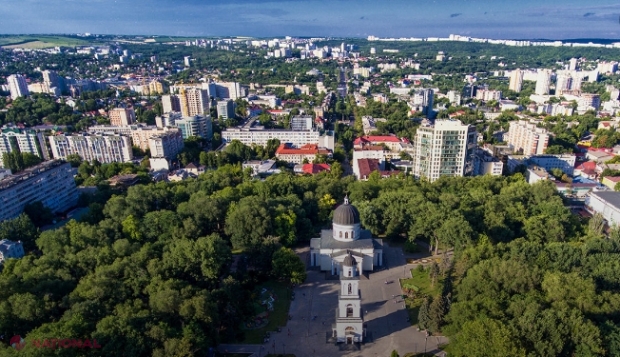 Alegeri ANTICIPATE: Cum votează Chișinăul - rată de participare la vot mai MICĂ decât media pe republică, iar locuitorii sectorului Centru sunt cei mai disciplinați