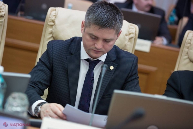 FOTO // Ceasul ministrului Tineretului, mai scump decât al premierului Leancă