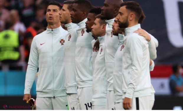 Motivul pentru care Cristiano Ronaldo nu stă în rând cu coechipierii săi la imnul Portugaliei. Lusitanul a stabilit două RECORDURI în meciul de debut de la EURO 2020