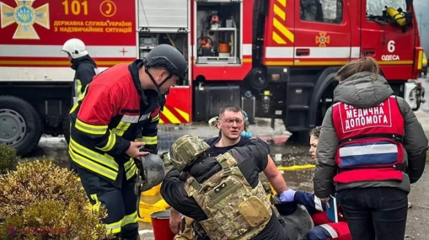 FOTO, VIDEO // Odesa, din nou în DOLIU: 14 persoane ucise și 46 rănite astăzi de rachetele rusești. Maia Sandu: „Ucraina are nevoie de ajutor urgent pentru a se apăra și pentru a apăra pacea în Europa”