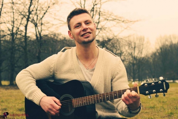 Dintr-un pasaj subteran, direct la „X Factor”. „Este o atmosferă foarte dulce”