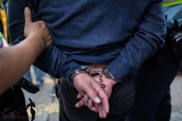 A deteriorat brăţara de monitorizare şi a încercat să fugă: Un deținut de la Penitenciarul Cricova, reţinut pe urme fierbinţi