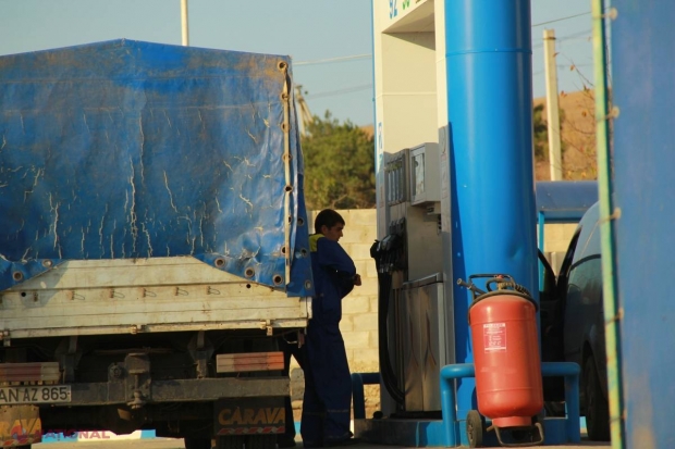 ANRE // Benzina și motorina se SCUMPESC cu circa UN LEU per litru 