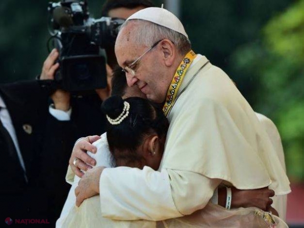 Papa Francisc, în LACRIMI. Ce întrebare a primit de la o FETIȚĂ