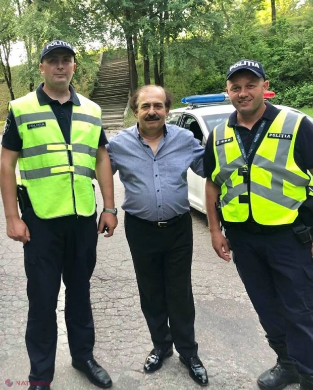 FOTO // Nicolae Botgros, luat în primire de doi POLIȚIȘTI, după ce a rămas BLOCAT cu mașina în mijlocul drumului