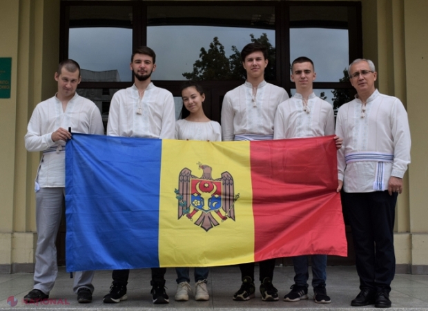 Patru MEDALII pentru echipa Republicii Moldova la Olimpiada Internațională de Chimie