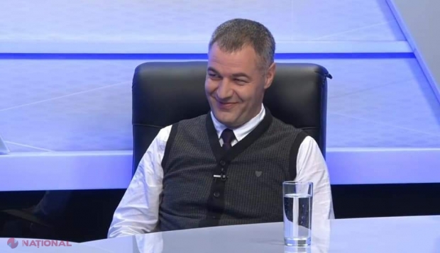 „Trădătorul” Ţîcu le râde în faţă celor care APĂRAU cu îndârjire coaliţia ACUM - PSRM:  „ACUM cineva se consideră luptător pentru salvarea justiției și constată că a ajuns cuțitul la gâtul democrației