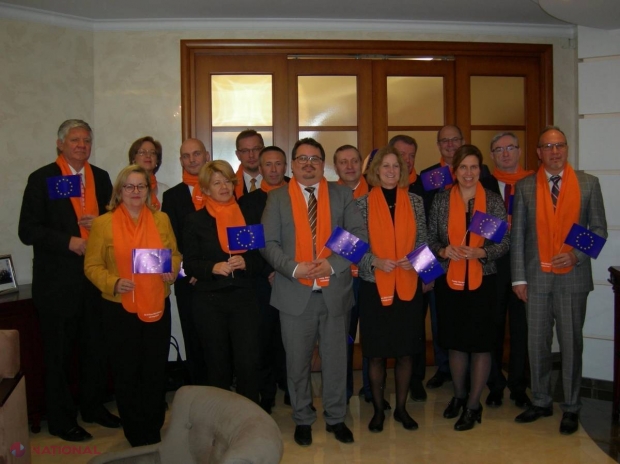FOTO // Ambasadorii UE, acreditați la Chișinău, ÎMPOTRIVA VIOLENȚEI în familie