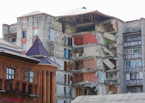 Aproape nouă MILIOANE de lei de la stat pentru persoanele din Otaci, care au rămas fără locuințe, după prăbușirea unui bloc din acest oraș