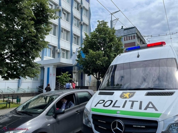 Individa care a anunțat astăzi o BOMBĂ la Judecătoria Chișinău, sediul Buiucani, riscă până la doi ani de închisoare