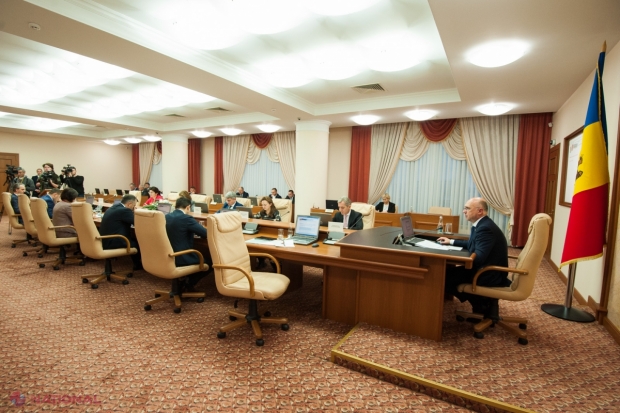 Guvernul rămâne FĂRĂ un vicepremier și doi miniștri: Încă trei miniștri și-ar putea suspenda activitatea în viitorul apropiat