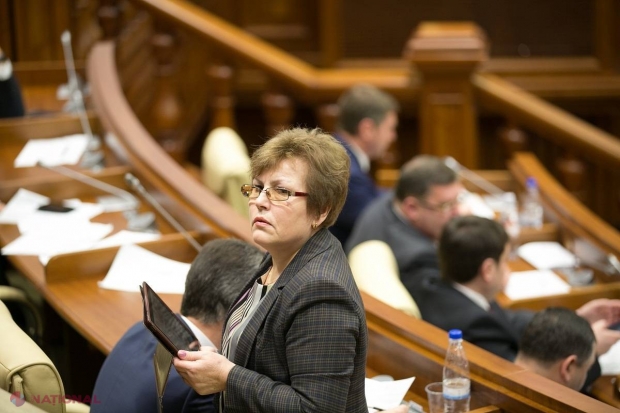 Deputata Maria Ciobanu DESFIINȚEAZĂ sindicatele din educație, dar susține profesorii
