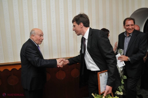 Fostul președinte al primului Parlament a DECIS pentru cine va vota la alegerile prezidențiale